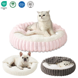 Lit pour chat en forme de grotte avec couverture en flanelle lavable, chaud et antidérapant, pour animaux de compagnie, lit rond pour chien et chat pour dormir - Product Image 1