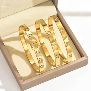 Elegante Bracciale di Lusso alla Moda per Bambini, Stile <span class=keywords><strong>Old</strong></span> Money, Quadrifoglio, in Acciaio Inossidabile di Alta Qualità - Product Image 3