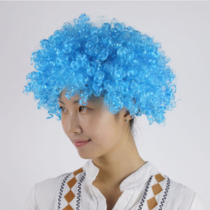 Perruque <span class=keywords><strong>Afro</strong></span> Clown Synthétique Courte Bouclée à Prix Usine Pas Cher pour Fêtes, Fans de Football, Halloween et Carnaval – Vente en Gros - Product Image 4