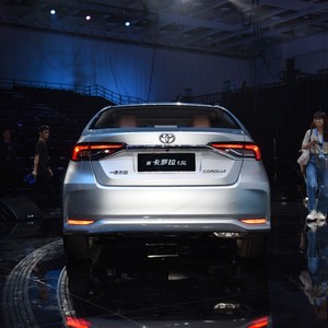 Autos Chinos Baratos al Por Mayor, <span class=keywords><strong>Precio</strong></span> 2025 2024, <span class=keywords><strong>TOYOTA</strong></span> <span class=keywords><strong>COROLLA</strong></span> Híbrido, Autos de Gasolina, 4 Asientos, 5 Puertas, Sedán en Stock - Product Image 6