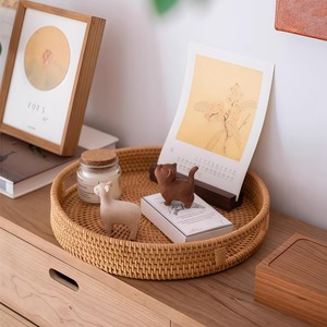 Bandeja Redonda de Ratán, Cesta Redonda Tejida con Asas, Cestas Decorativas de Mimbre, Bandejas para Servir, Duraderas y Fáciles de Limpiar - Product Image 4