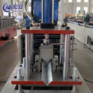 Máquina Formadora de Perfiles en V Integrada, Controlada por PLC, Motor de Alta Potencia, Construcción Resistente, Fácil de Operar - Product Image 3