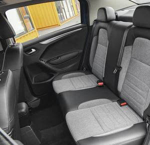 Citroën C3L 190 THP 2020, Edición Prestige Automática, Sedán Económico, Euro VI, Faros LED, Auto Usado de Alta Calidad - Product Image 5