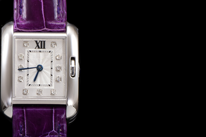 Montre mécanique automatique élégante et tendance, cadran texturé gravé argent et blanc, bracelet en cuir de crocodile violet brillant - Product Image 4