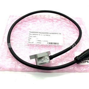 ตัวเข้ารหัสแม่เหล็กไฟฟ้าแบบเส้นตรง Lika รุ่น SMG03-V-1-1-Z-M0.5 หัวอ่านแบบกริดแม่เหล็กแบบเพิ่มค่าคู่หนึ่งพร้อมสายเคเบิล - Product Image 1