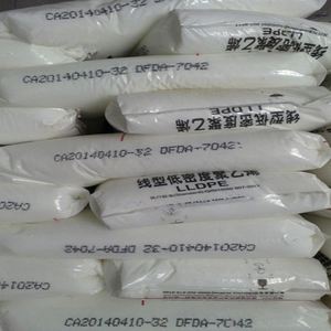 LLDPE M500026 LLDPE Resin Granules for Food Packaging <b>Bags</b> Plastic Sheets and Household Film - Product Image 2