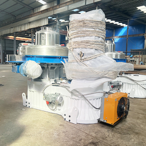 1.5-2 T/H 560 pelet makinesi 132kw üretim tesisi dişli pompa Motor motoru biyokütle ahşap pirinç kabuğu saman çim pelet üretir