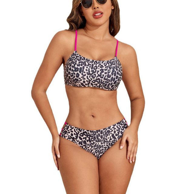 Women Sustainable Spandex/Nylon Bikini Set Reversible Breathable Anti-Bacterial Sexy Swimming Swimwear Stylish OEM Service