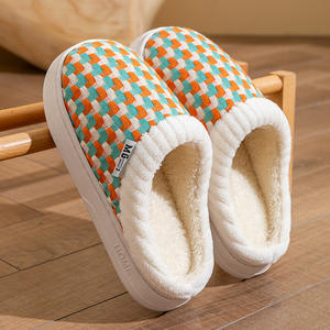 Nouvelle collection 2025, pantoufles d'intérieur pour l'hiver, antidérapantes et isolantes thermiquement, PVC - Product Image 6