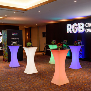 Tavolo da Cocktail LED in Plastica, Arredamento Bar Portatile per Eventi Commerciali all'Aperto, Hotel, Discoteche, Banchetti - Product Image 3