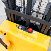 Chariot élévateur électrique WELIFTRICH Initial Lift Walkie, capacité 1,5-2 tonnes, batterie 48V, certifié CE/ISO, hauteur de levage maximale 4500 mm, CDD-15M AWD, pneus pleins