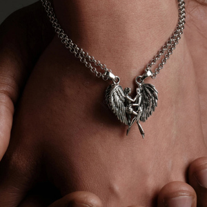 Collana con Ciondolo Angelo e Diavolo in Ottone Placcato Oro, Gioielli Personalizzati con Logo Gemnel - Product Image 6