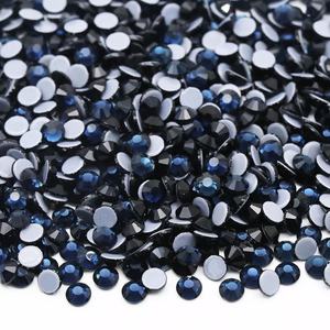 Venta al por mayor de diamantes de imitación de cristal negro Hotfix Flatback para la decoración de prendas de vestir - Product Image 2