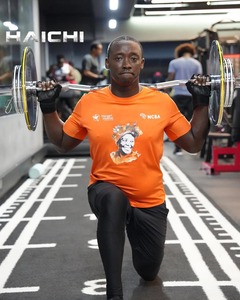 <span class=keywords><strong>Barre</strong></span> d'haltères hexagonales à bas prix 1.8m <span class=keywords><strong>de</strong></span> longueur 700LBS <span class=keywords><strong>barre</strong></span> d'haltères droites haltérophilie <span class=keywords><strong>avec</strong></span> une qualité durable pour la pratique du GYM - Product Image 5