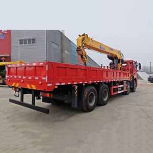 Camion-grue SHACMAN 8*4 avec grue Xugong 16T à flèche en 5 sections pour la levée de charges lourdes dans les infrastructures urbaines et rurales - Product Image 6