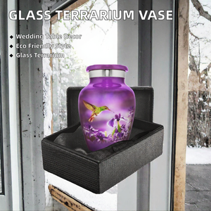 Urne funéraire transparente en aluminium violette faite à la main, vase commémoratif avec motif floral et oiseaux, boîte cadeau pour cendres d'adultes - Product Image 2