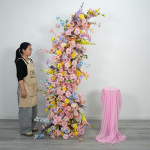 Arche de fleurs artificielles d'hortensias de haute qualité, écologiques et réutilisables, pour toile de fond florale de mariage en extérieur - Product Image 1