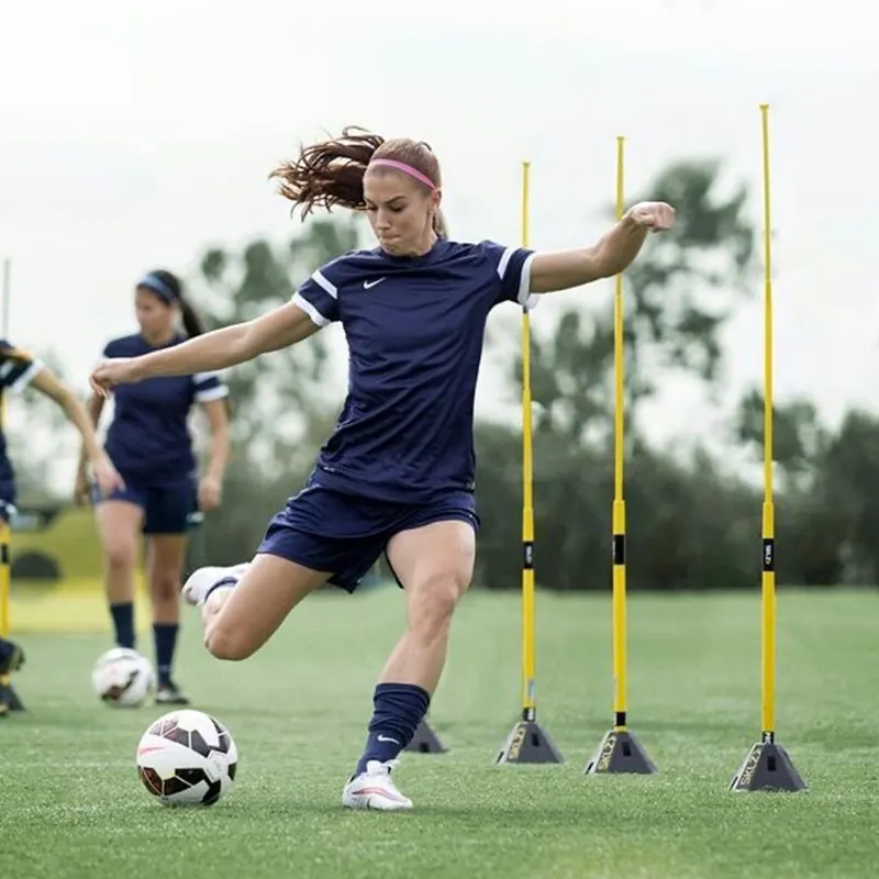 Varilla de entrenamiento de fútbol retráctil de nuevo diseño combinación de tres secciones poste de agilidad multifuncional