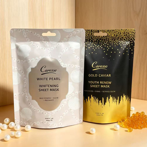 Bolsa de Mylar suave al tacto con impresión personalizada, bolsas de papel de aluminio mate, bolsa de papel de aluminio cosmética con orificio para colgar para envasado de mascarillas faciales blanqueadoras - Product Image 4