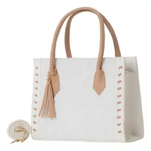 Bolso Tote Acolchado para Mujer Fana Catalina, Blanco M3866, Asa Individual con Correa de Cadena, Elegante y Casual para Uso Diario - Product Image 3