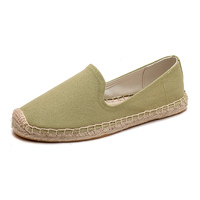 Sepatu Espadrilles Wanita Warna Hijau Sage, Model Tertutup, Klasik, Slip On, Sol Anyaman, Cocok untuk Musim Panas, Santai, dan Aktivitas Luar Ruangan