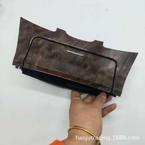 Buick 2014-2015 New LaCrosse Dashboard Ashtray With Light <b>Sliding</b> Cover Embedded <b>Plastic</b> Car Ashtray - Product Image 1