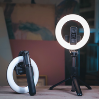 L07 Anneau lumineux LED portable de 5 pouces avec trépied extensible Lumière d'appoint sans fil Bluetooth à 3 modes pour le bureau