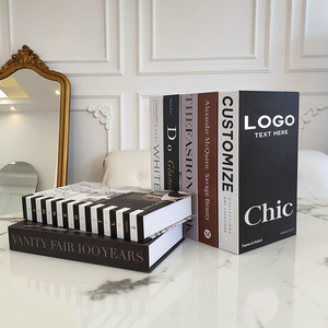 Libro <span class=keywords><strong>di</strong></span> decorazione <span class=keywords><strong>di</strong></span> moda <span class=keywords><strong>per</strong></span> <span class=keywords><strong>la</strong></span> <span class=keywords><strong>casa</strong></span> modello decorativo <span class=keywords><strong>di</strong></span> lusso Coffee Shop Hotel oggetti <span class=keywords><strong>di</strong></span> scena finti libri <span class=keywords><strong>per</strong></span> l'arredamento della libreria - Product Image 3