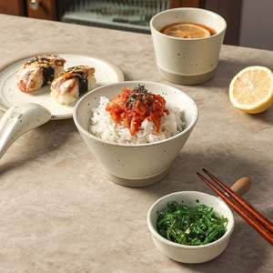 Juego de Vajilla de Cerámica Beige Estilo Japonés para Restaurante, Juego de Platos, Tazones, Cucharas y Tazas de Porcelana Retro Minimalista - Product Image 2