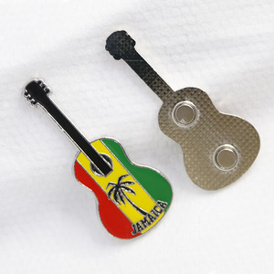 Aimant de réfrigérateur personnalisé Travelpro en alliage de zinc durable avec logo personnalisé, design mignon de guitare, destination touristique - Product Image 3