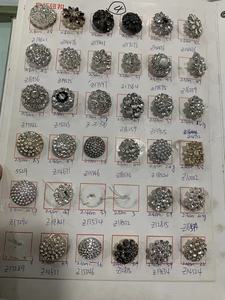 Biểu Tượng Tùy Chỉnh Lớn Áo <span class=keywords><strong>Snap</strong></span> Nút Vòng Kim Loại Màu Trắng Với Ưa Thích Hợp Kim Rhinestone Vàng Chân Mạ Kẽm Kim Loại - Product Image 6