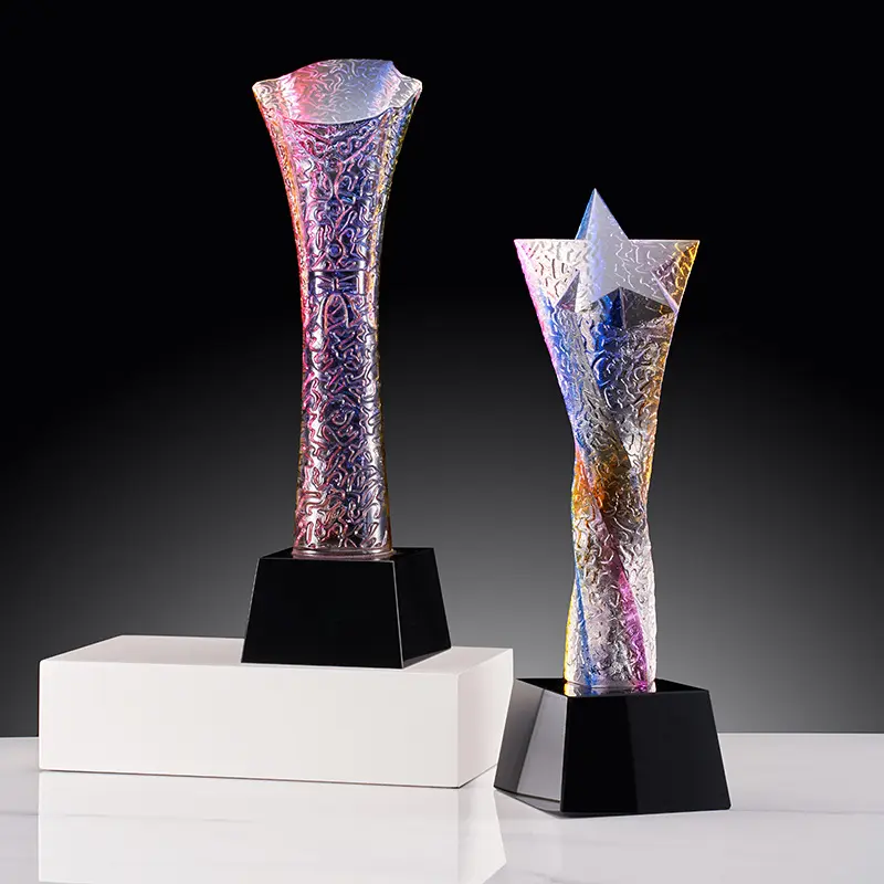 Cheap Custom Star Shaped Crystal Medals And Trophies Enterprise Employees Competition Award Glass Trophy With Engraved Logo