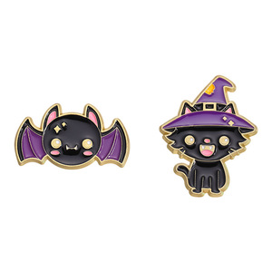 Ailes de chauve-souris de <span class=keywords><strong>magicien</strong></span> en alliage d'émail avec placage de nickel noir, imprimé UV, dessin animé gravé, européen et <span class=keywords><strong>américain</strong></span>, Halloween - Product Image 5