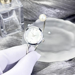 <span class=keywords><strong>Montre</strong></span> bracelet pour <span class=keywords><strong>femme</strong></span>, <span class=keywords><strong>luxe</strong></span>, <span class=keywords><strong>or</strong></span>, petit cadran, avec strass, design de marque, vintage, perle, minimaliste, quartz - Product Image 4