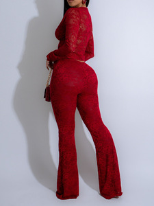 Completo <span class=keywords><strong>Sexy</strong></span> da Donna in Pizzo a Due Pezzi: Top Corto Trasparente a Maniche Lunghe e Pantaloni a Zampa, Set Coordinato Trasparente - Product Image 3