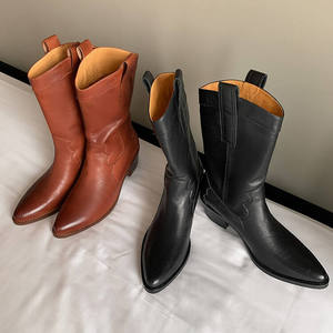 Botín Western de Mujer 2026 Personalizado de Mezclilla Auténtica con Tacón de Cuero Clásico de 5cm para Pierna Delgada - Product Image 4