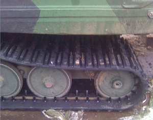 Резиновая гусеница для дорожного колеса Hagglunds BV 206/BV 206/<span class=keywords><strong>BV206</strong></span> - Product Image 2