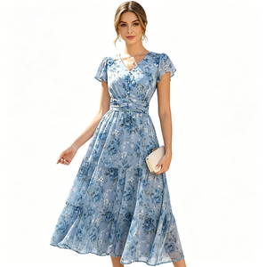 Robe longue d'été à imprimé floral pour femmes, col en V, manches courtes, décontractée, plage, vacances, bohème, fluide, 100% polyester pour femmes - Product Image 1