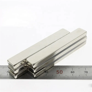 N52 <span class=keywords><strong>Aimant</strong></span> magnétique puissant <span class=keywords><strong>et</strong></span> <span class=keywords><strong>long</strong></span> à barre carrée <span class=keywords><strong>et</strong></span> plate <span class=keywords><strong>Aimant</strong></span> néodyme puissant en blocs de terres rares pour moteur - Product Image 3