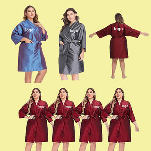 Kimono <span class=keywords><strong>Unisex</strong></span> Antimacchia con Logo Personalizzato, Maniche Lunghe, Impermeabile, per Parrucchieri, Estetisti, Clienti di Spa e Saloni di Bellezza - Product Image 1