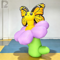 Papillon gonflable personnalisé sur motif floral – Adorable insecte gonflable de dessin animé pour la décoration de jardins, événements et fêtes