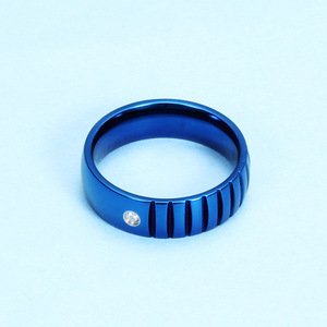 Anillo de Acero Inoxidable con Ranuras Azules y Diamantes, 6MM, Joyería de Uso Diario para Mujer, Forma Geométrica CG1390 - Product Image 3