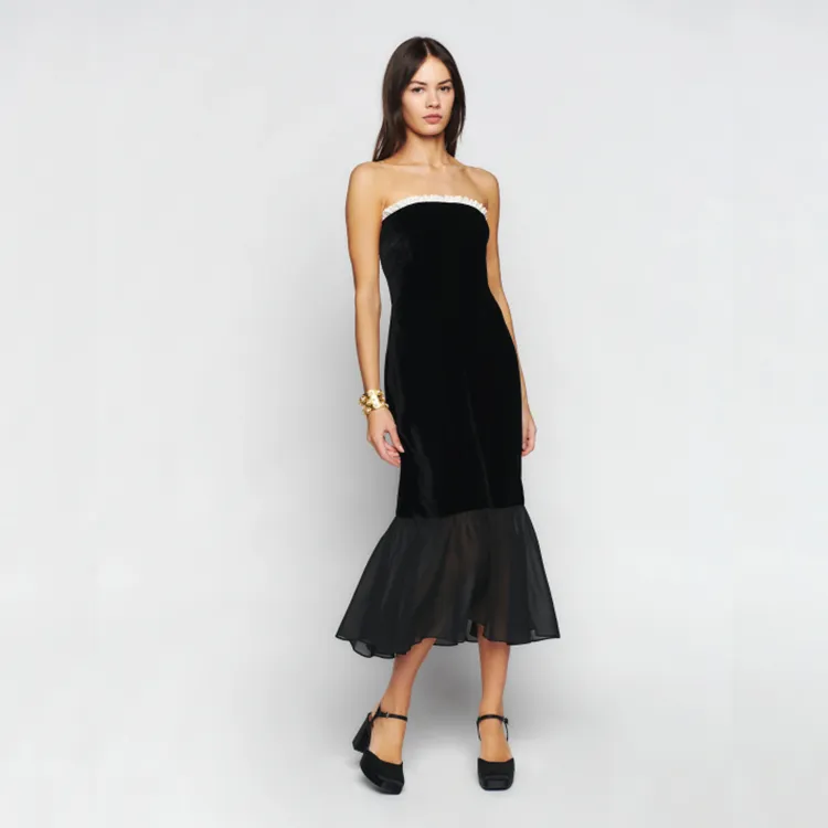 فستان أسود مخصص بدون حمالات مناسب لخط العنق بكشكشة فستان متوسط الطول أسود مخملي
