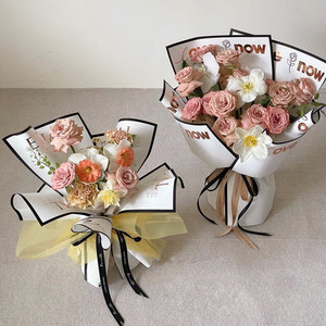 Papel rojo de <span class=keywords><strong>Internet</strong></span> blanco y negro simple letras inglesas papel de regalo de flores tienda de flores materiales florales - Product Image 1