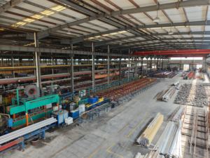 中国製PVC工業用屋外両開きクリア高速垂直スタッキングガレージドア（防風仕上げ済み） - Product Image 5