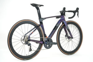 Vélo de route <span class=keywords><strong>Twitter</strong></span> CYCLONE R8020 22S Speed Superlight entièrement en fibre de carbone 700*25C couleur holographique complète - Product Image 3