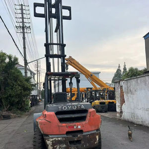 Chariot élévateur à fourche diesel Toyota d'occasion 2,5/3/4/5/8/10/15/16/25 tonnes FD30 FD80 GPL, moteur japonais avec trois maîtres-cylindres à Shanghai à vendre - Product Image 1