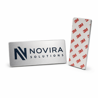 Accessoire vestimentaire : Étiquette métallique autocollante avec logo, plaque nominative en époxy pour jeans et chaussures, plaque émaillée, fourniture d'usine, personnalisable de qualité supérieure