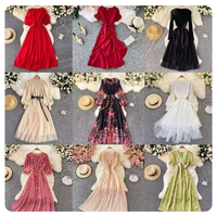 Vente en Gros de Lots Mixtes de Robes pour Femmes – Vêtements Neufs et d'Occasion – Stocks d'Habillement pour Femmes