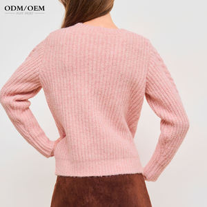 เสื้อสเวตเตอร์ผู้หญิงลายถักแบบคลาสสิก พร้อมโลโก้สั่งทำพิเศษ คอกลม สวมใส่สบาย เหมาะสำหรับฤดูหนาว - Product Image 3